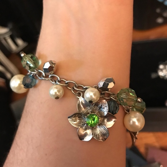 Spring charm bracelet - Picture 4 of 8